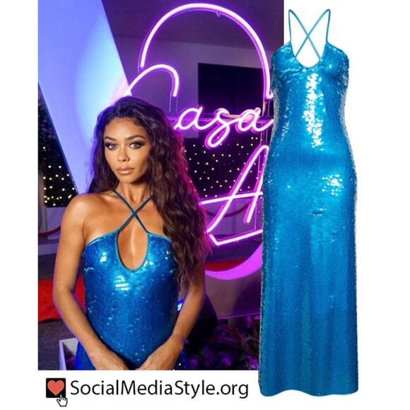 Cult Gaia Lily Sequence Dress Blue Halter Neckline Key Hole Size M NWT - Picture 3 of 9